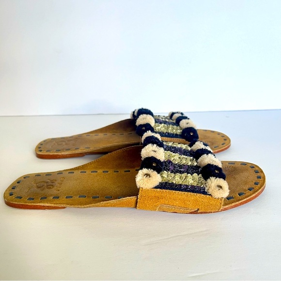 Figue Women’s Slide Sandals 8 Suede Pompoms Sequins Italy Very Unique High End - Picture 4 of 13